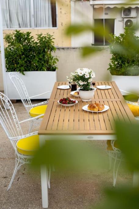 Ebullience - Stylish & Chic Athens Apartment מראה חיצוני תמונה