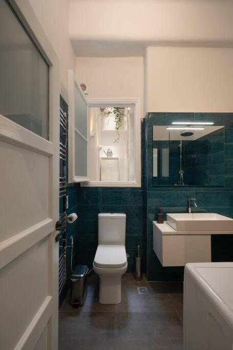 Ebullience - Stylish & Chic Athens Apartment מראה חיצוני תמונה