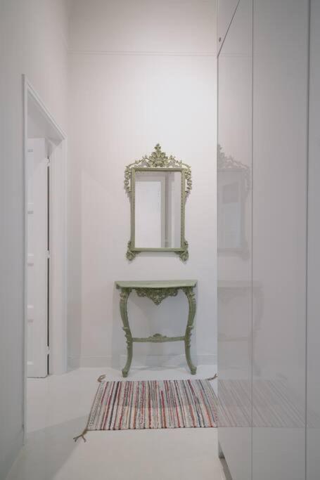 Ebullience - Stylish & Chic Athens Apartment מראה חיצוני תמונה